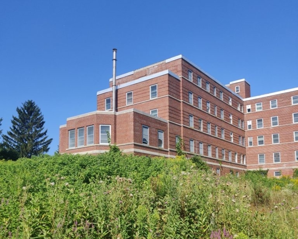 A large brick building at the Rideau Regional Centre.